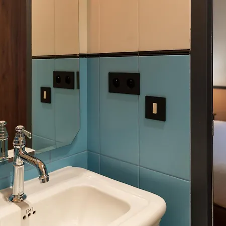 Hotel Terminus Lyon 3*