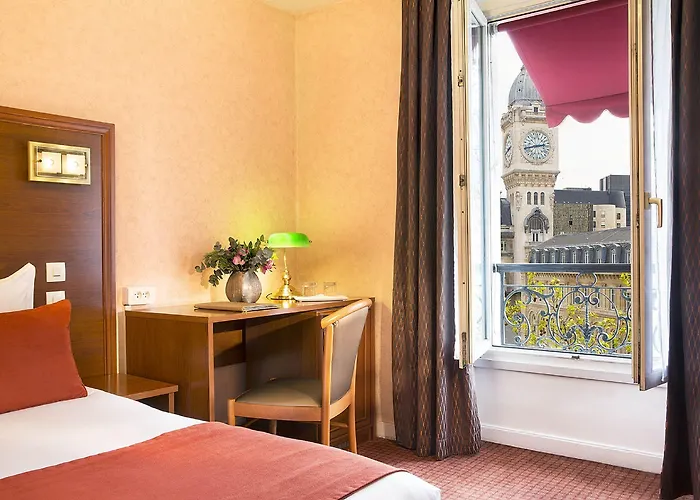 Hotel Terminus Lyon 3*