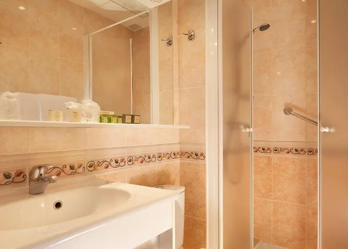 Terminus Lyon Szálloda 3*